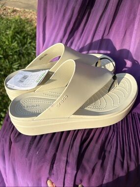 CROCS Women’s LiteRide Platform Slide - Cream